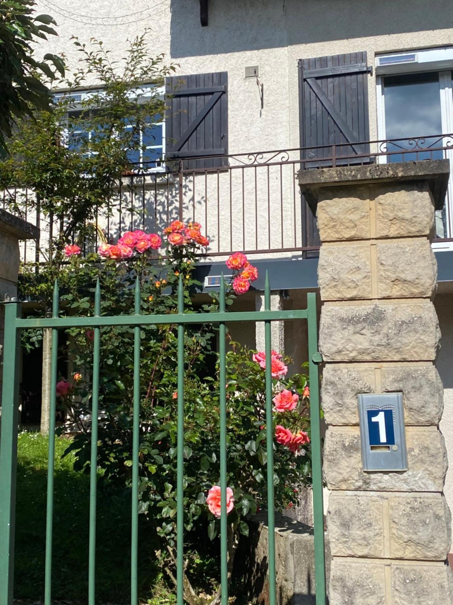 Saint-Germain-de-la-Grange Les Chambres De La Grange מראה חיצוני תמונה